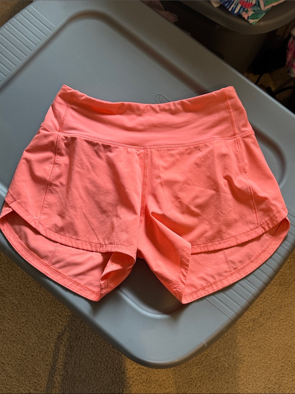 Sz 0 Lululemon speed up Women’s Active Run Shorts - Bright coral orange